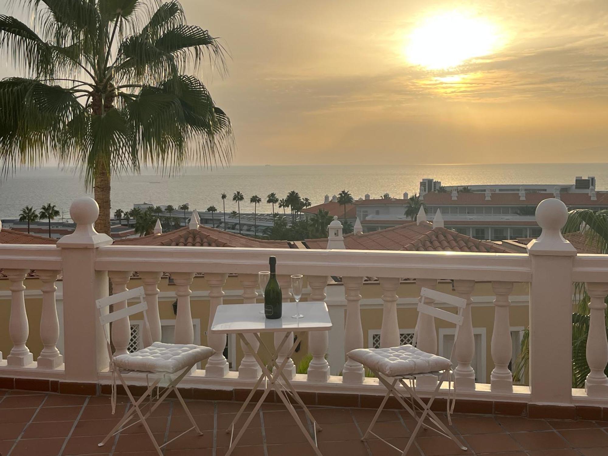 Playa Del Duque-Amazing Views 2 Bedroom Costa Adeje  Exterior photo